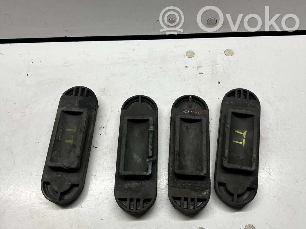 Audi TT TTS Mk2 Jacking socket point 
