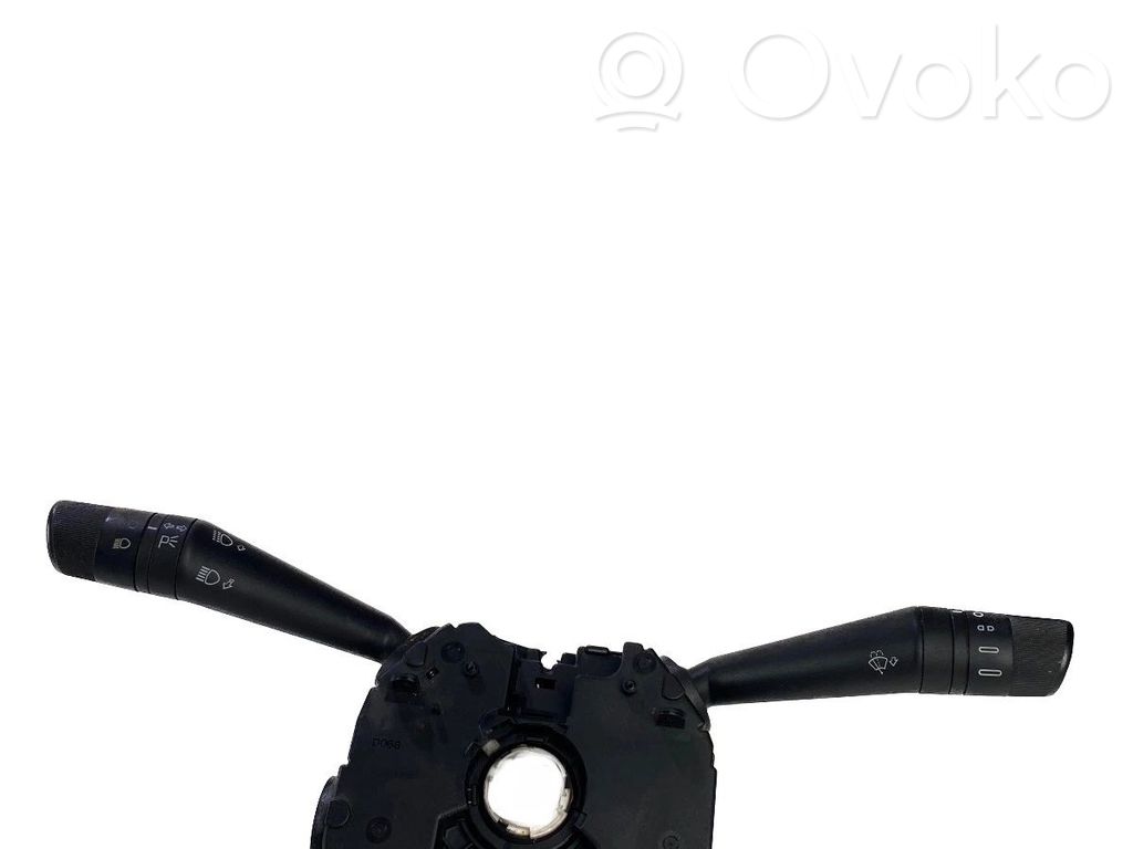Fiat Doblo Otros interruptores/perillas/selectores 