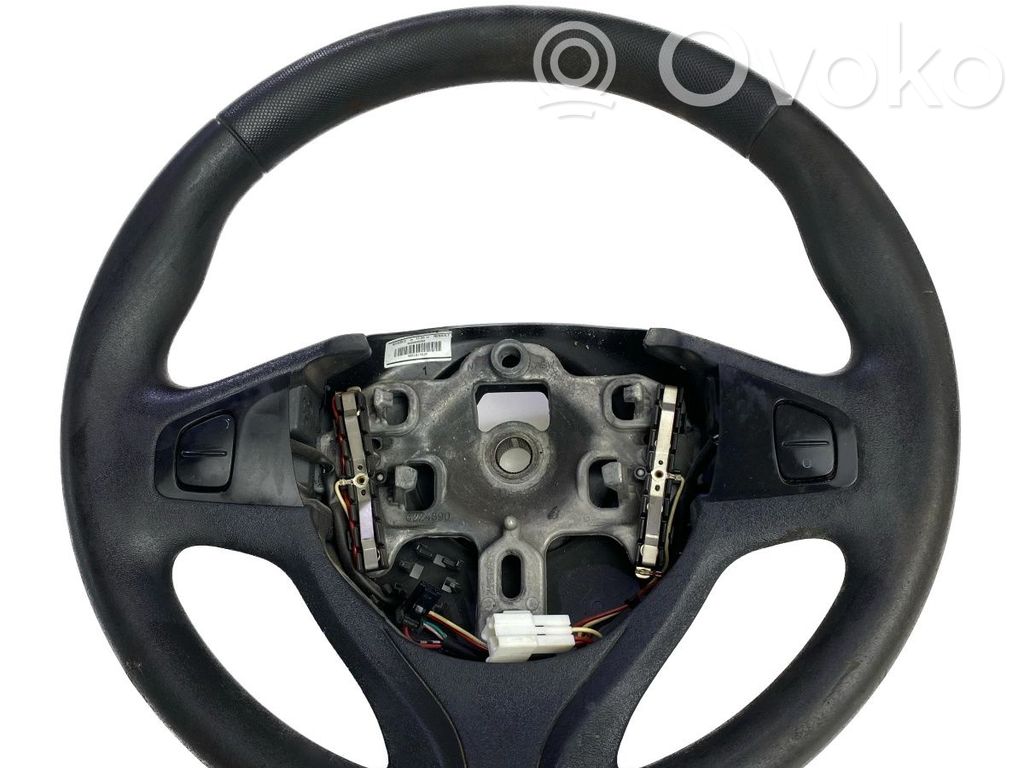 Renault Clio IV Ohjauspyörä 
