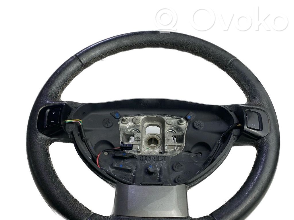 Dacia Sandero II Ohjauspyörä 