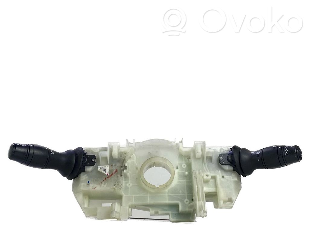 Renault Megane III Otros interruptores/perillas/selectores 