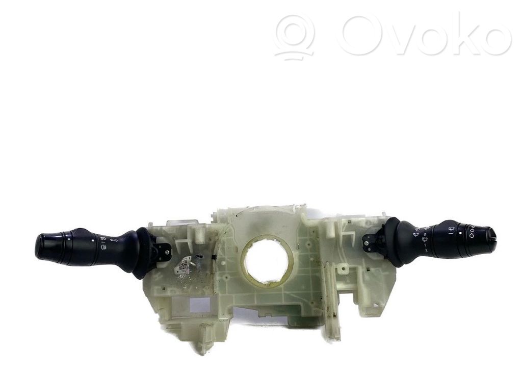 Renault Megane III Otros interruptores/perillas/selectores 
