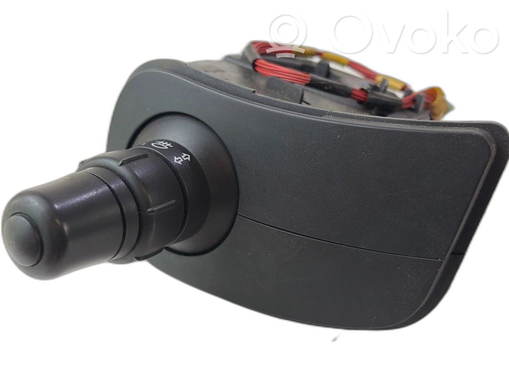 Renault Clio III Otros interruptores/perillas/selectores 