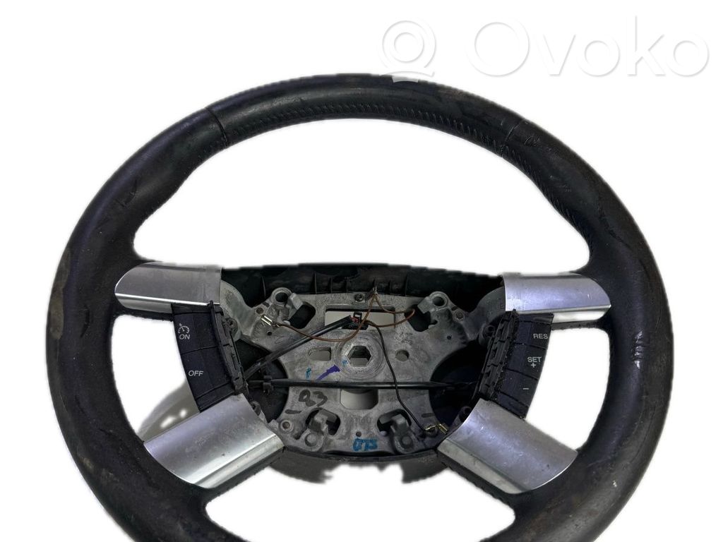 Ford Kuga I Ohjauspyörä 