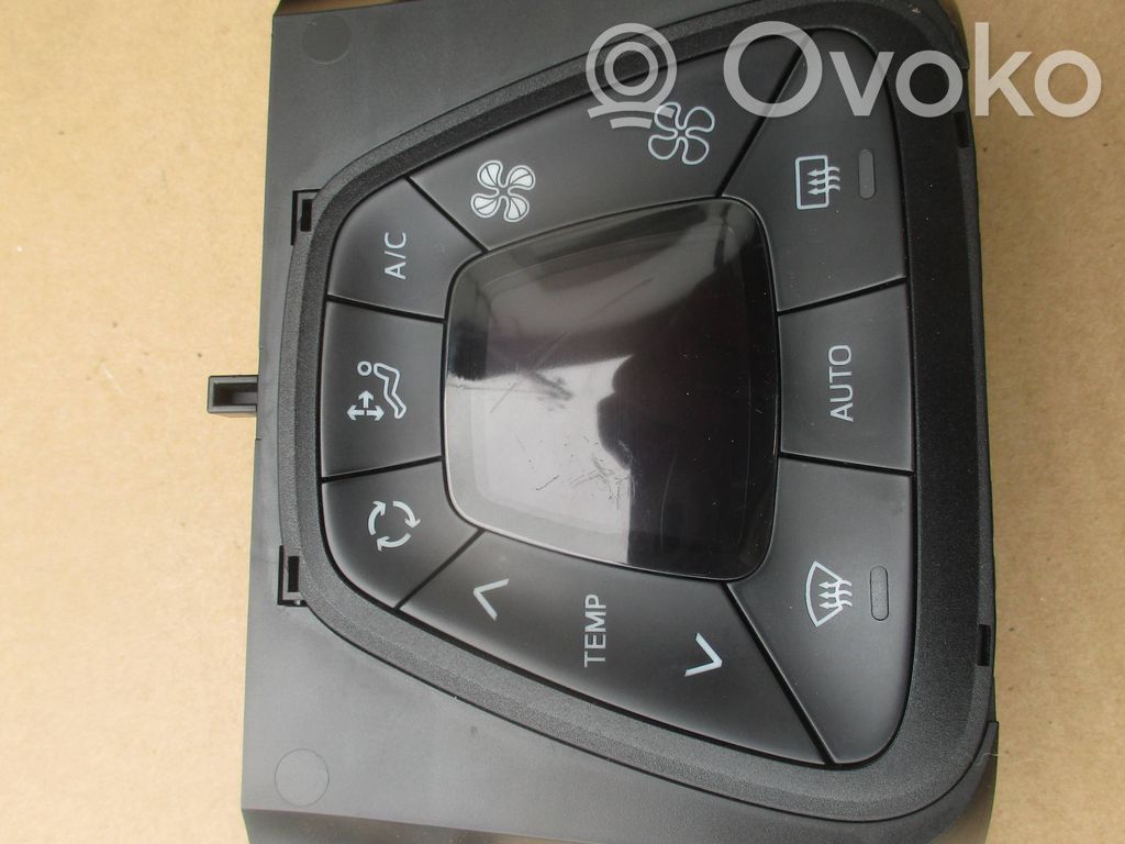 Toyota Aygo AB10 Climate control unit 