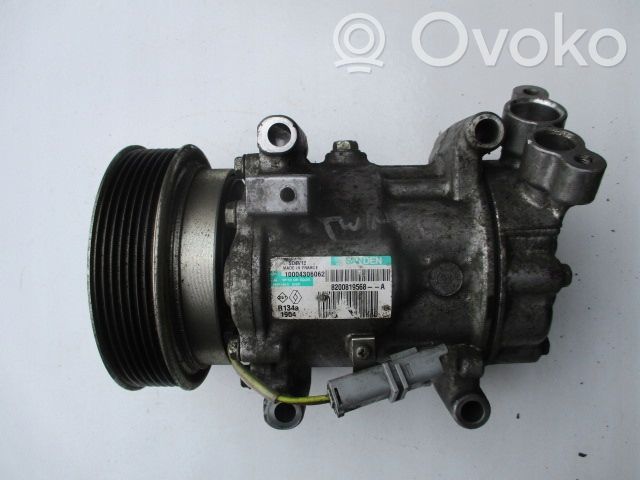 Renault Twingo I Air conditioning (A/C) compressor (pump) 