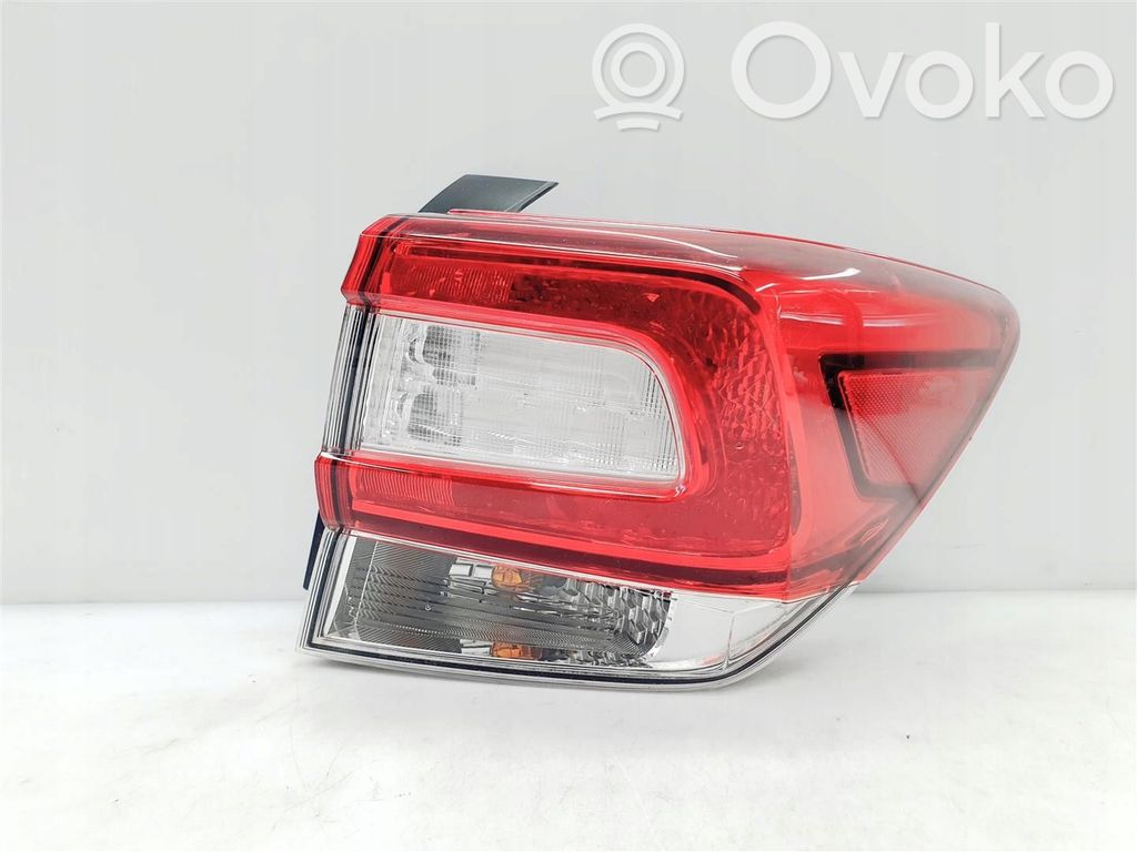 Luz trasera/de freno   84201FL041