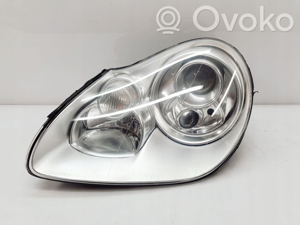 Porsche Cayenne (9PA) Lampa przednia 
