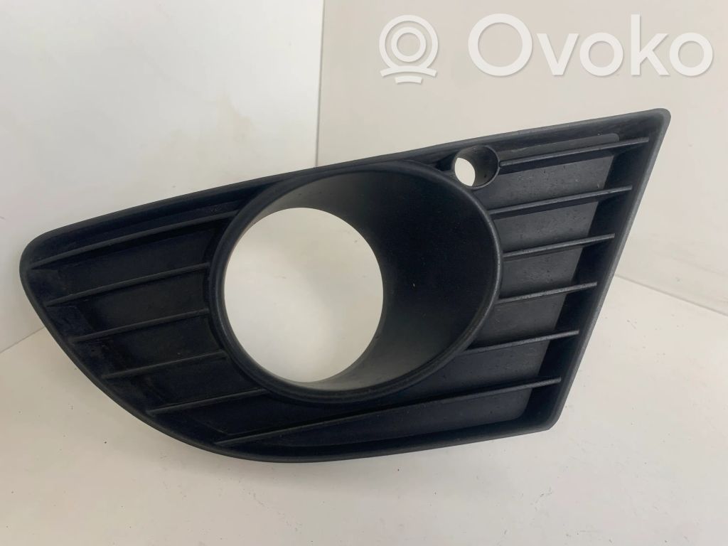 Saab 9-5 Etusumuvalon ritilä 