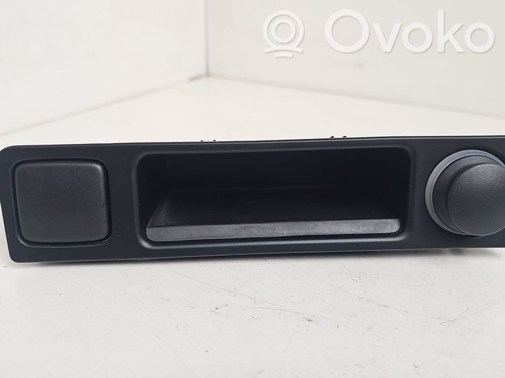 Saab 9-5 Glove box 