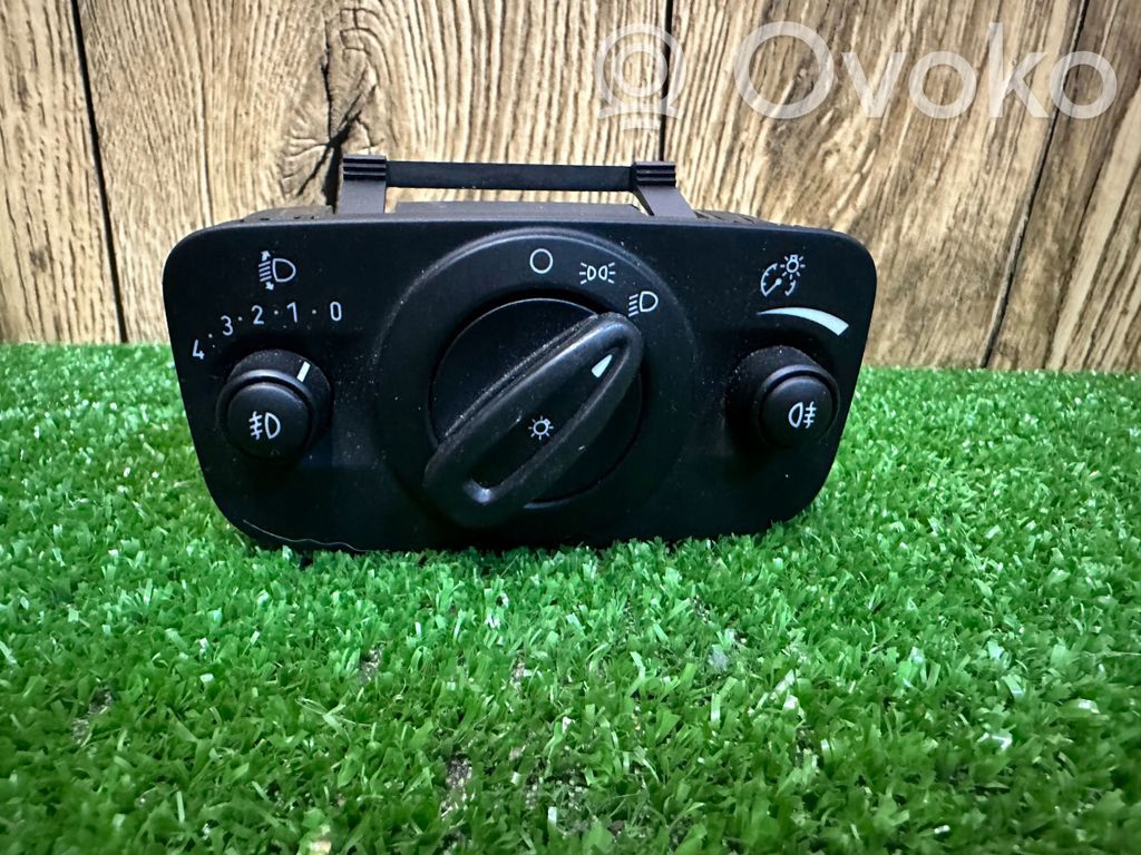 Ford Kuga II Light switch 