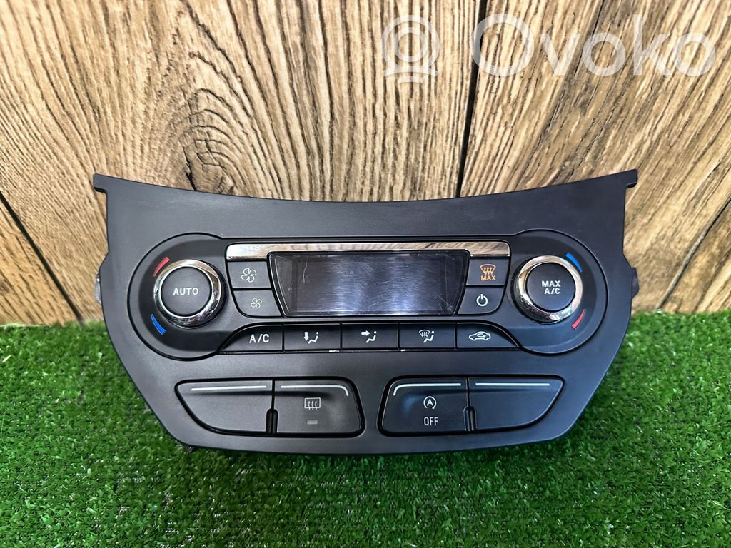 Ford Kuga II Climate control unit 