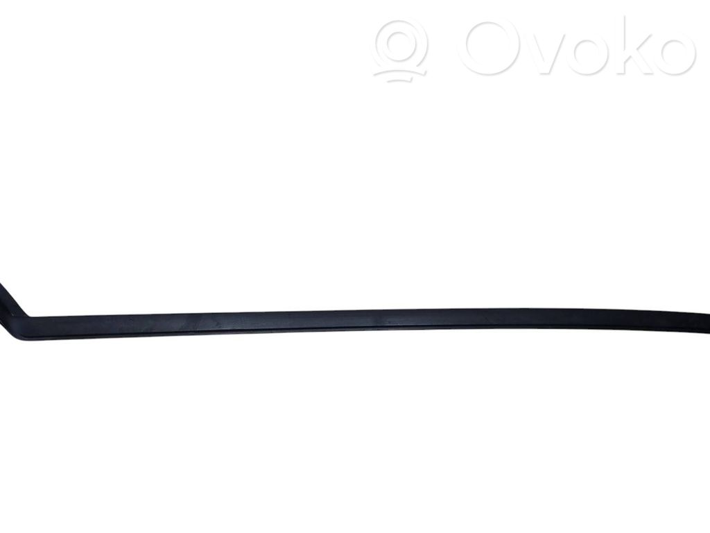 Volvo XC40 Windshield trim 