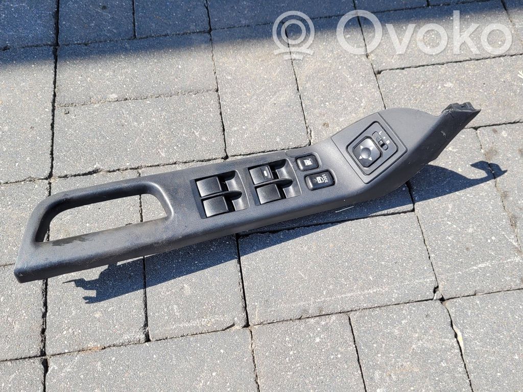 Mitsubishi Lancer VIII Interruttore di controllo dell’alzacristalli elettrico 