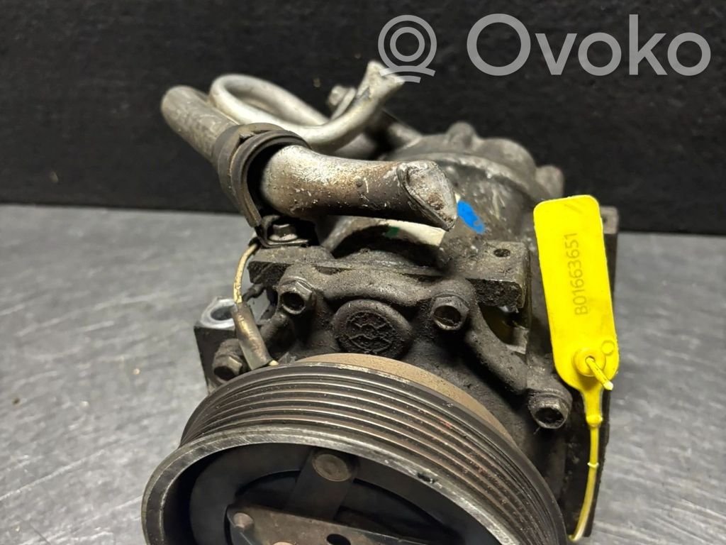 Dacia Duster Air conditioning (A/C) compressor (pump) 