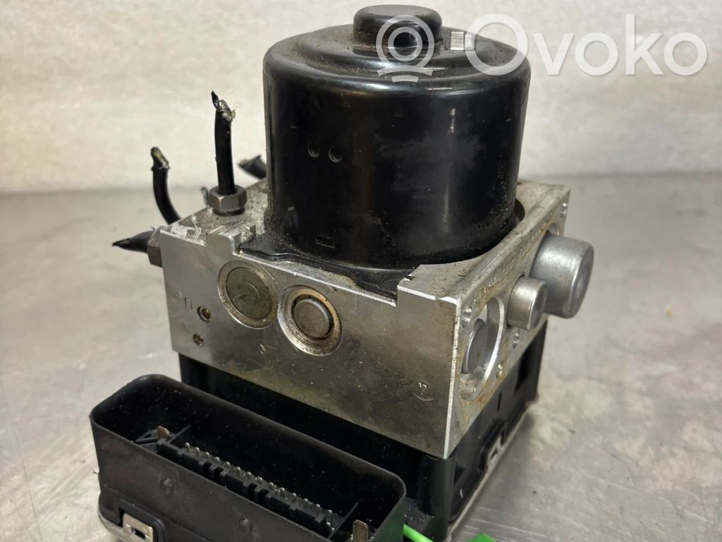 Volkswagen Touareg II Główny cylinder hamulca 