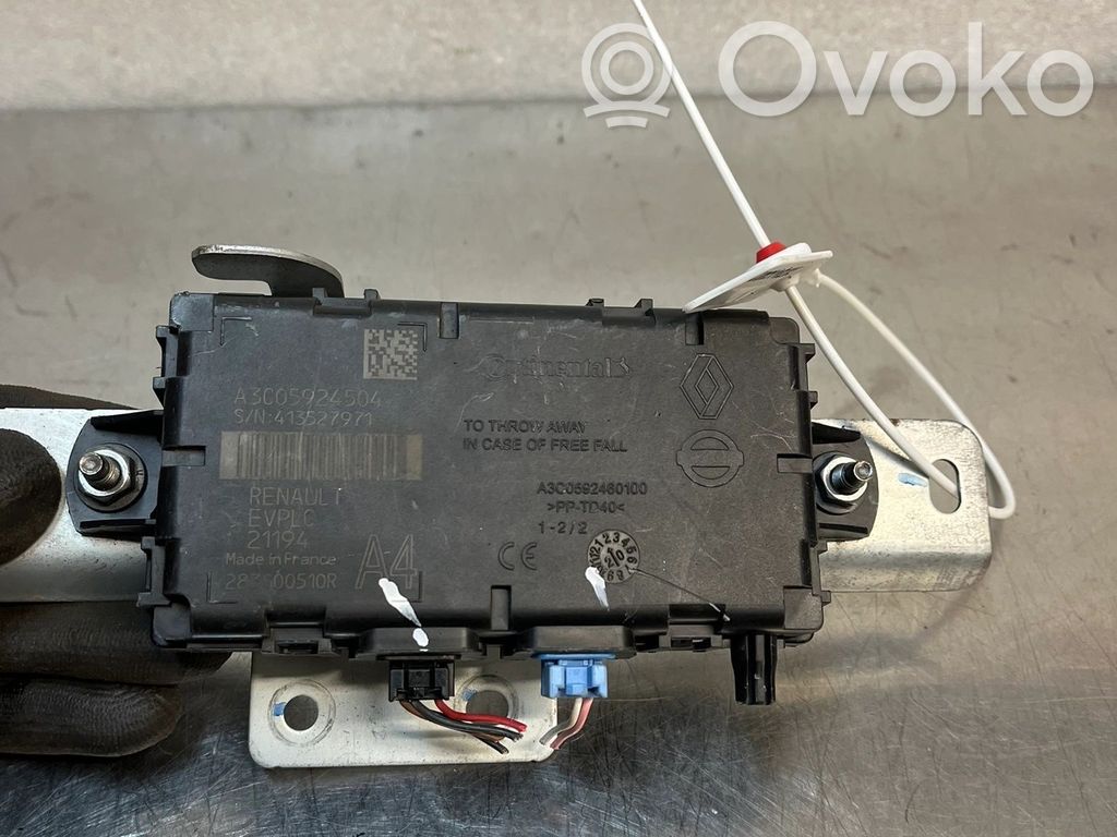 Renault Megane E-Tech Trunk lid opening control unit 