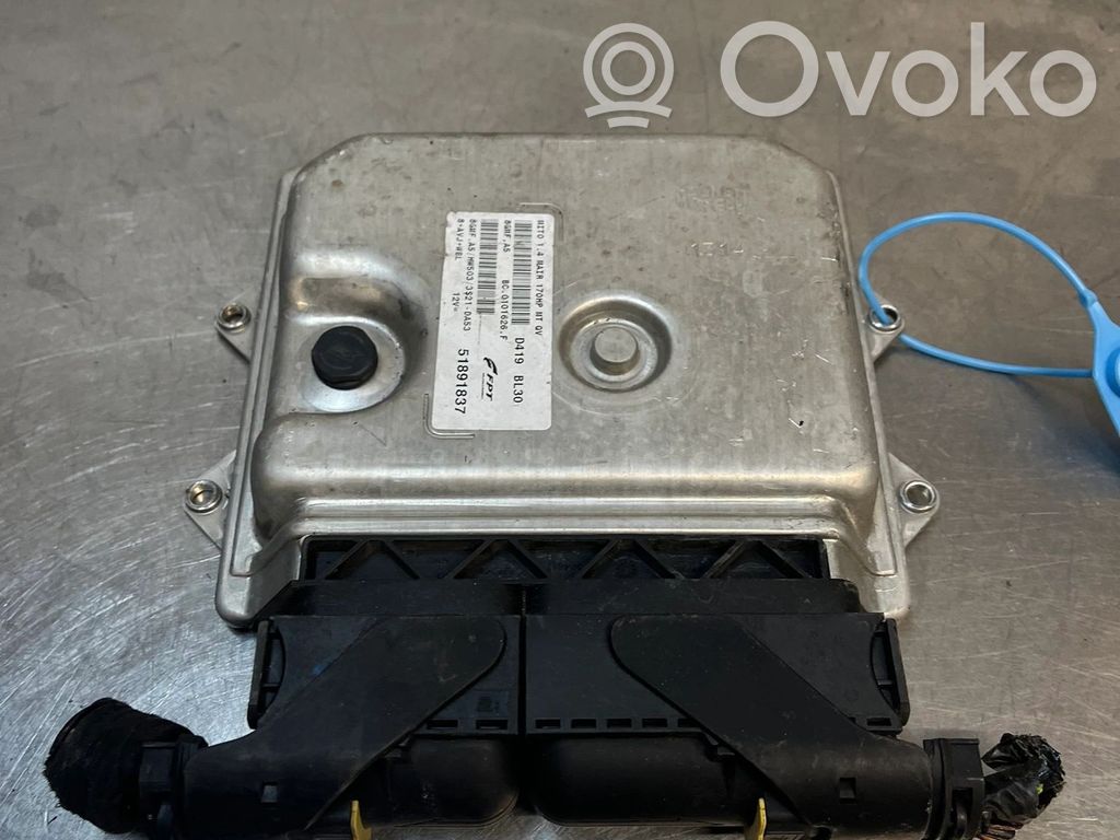 Engine control unit/module ECU   DOALFAROMEOMITO,DOALFAROMEOMITO,51891837