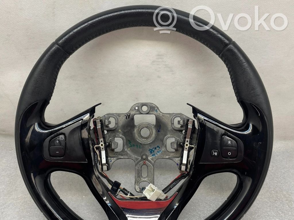 Renault Clio IV Ohjauspyörä 