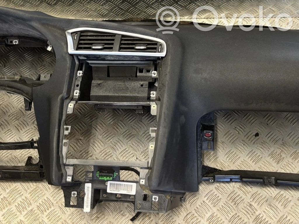 Citroen C4 II Panelė 