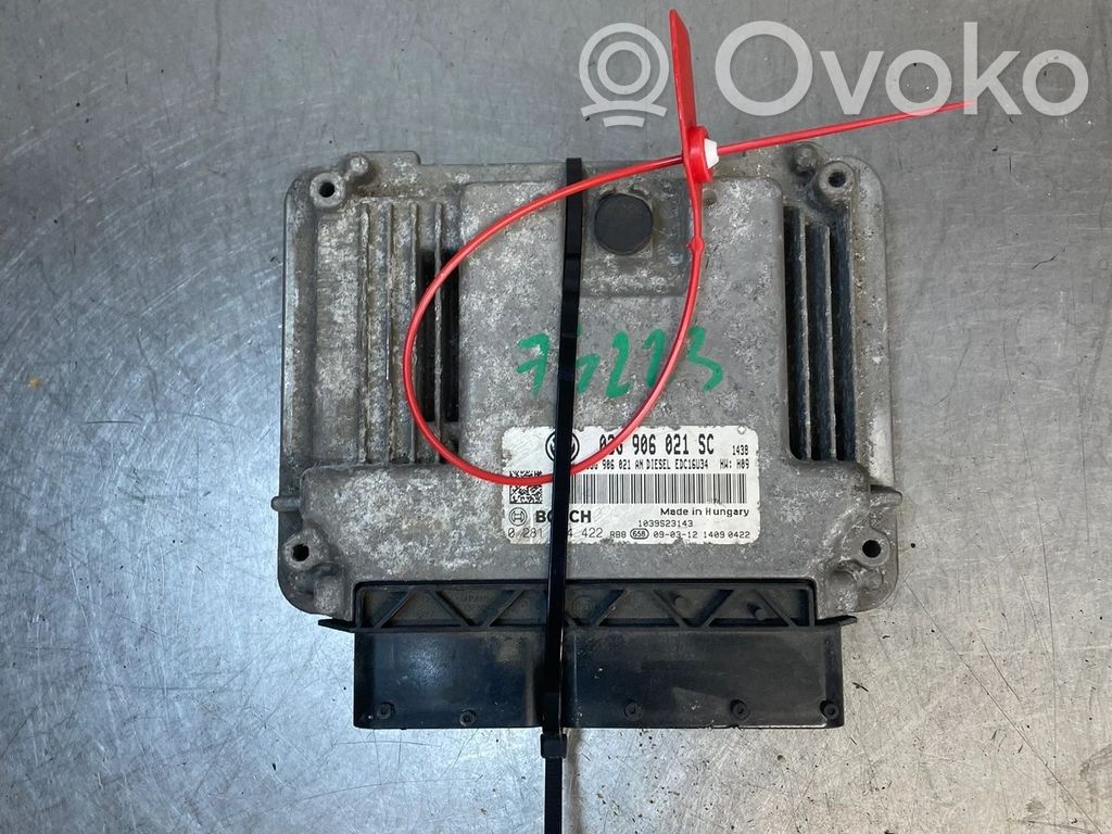 Volkswagen Golf VIII Engine control unit/module ECU 