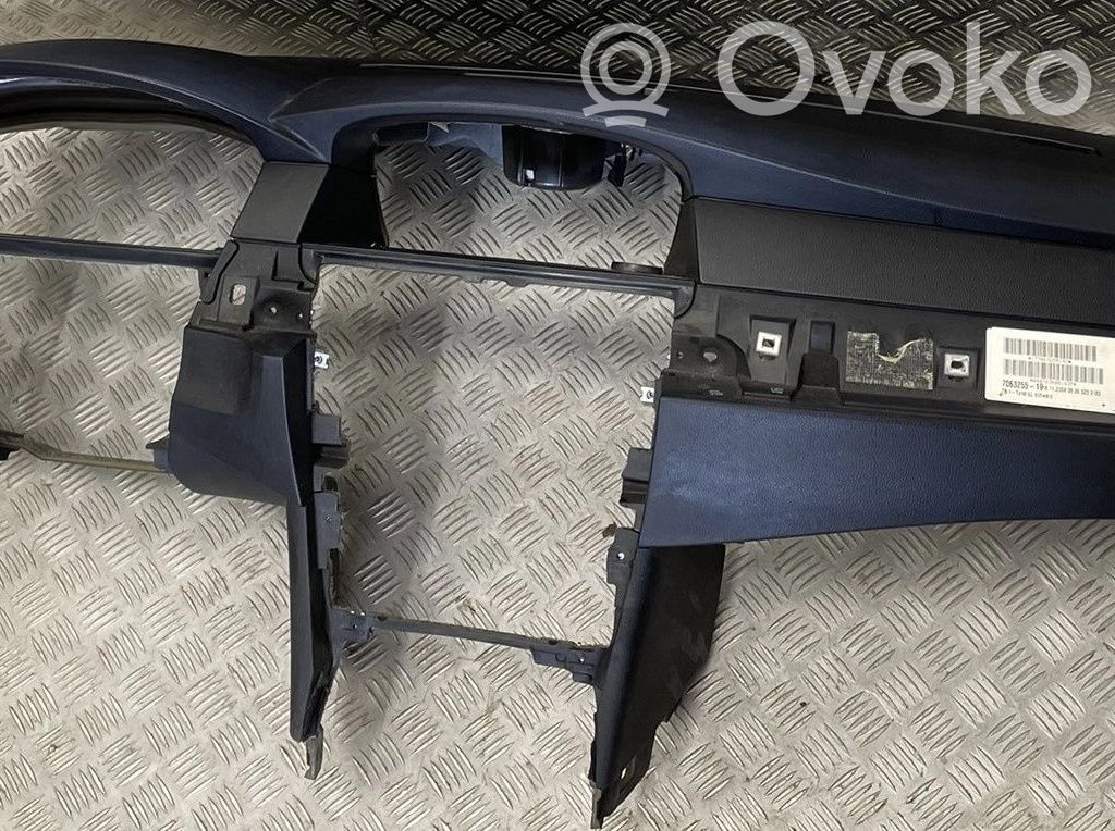 BMW 5 E60 E61 Панель 