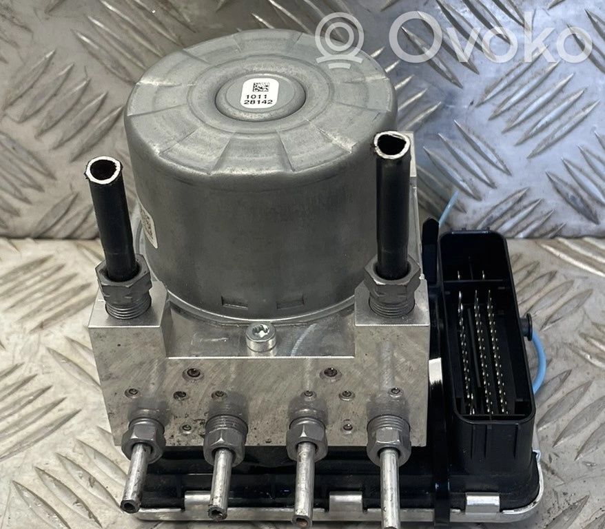 Renault Trafic III (X82) Master brake cylinder 