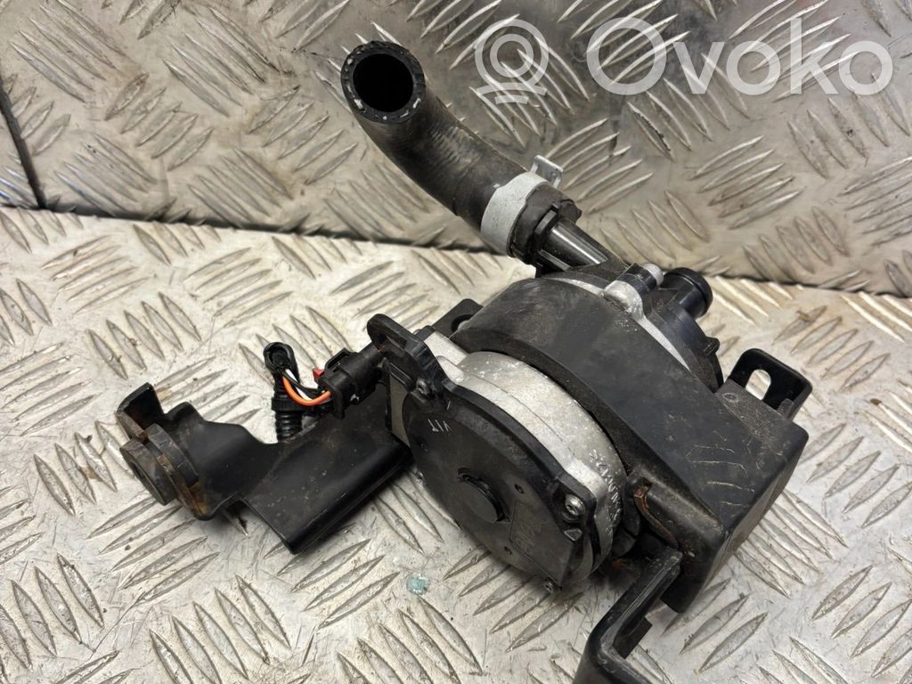 Renault Megane E-Tech Pompe à eau de liquide de refroidissement 