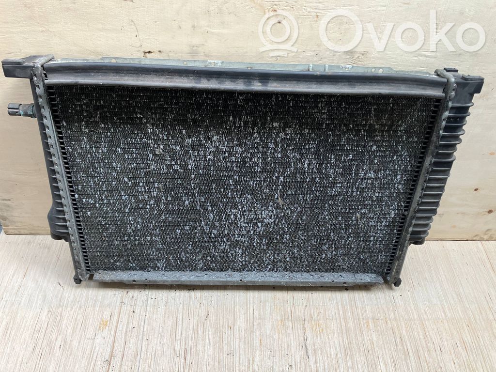 BMW 7 E32 Aušinimo skysčio radiatorius 