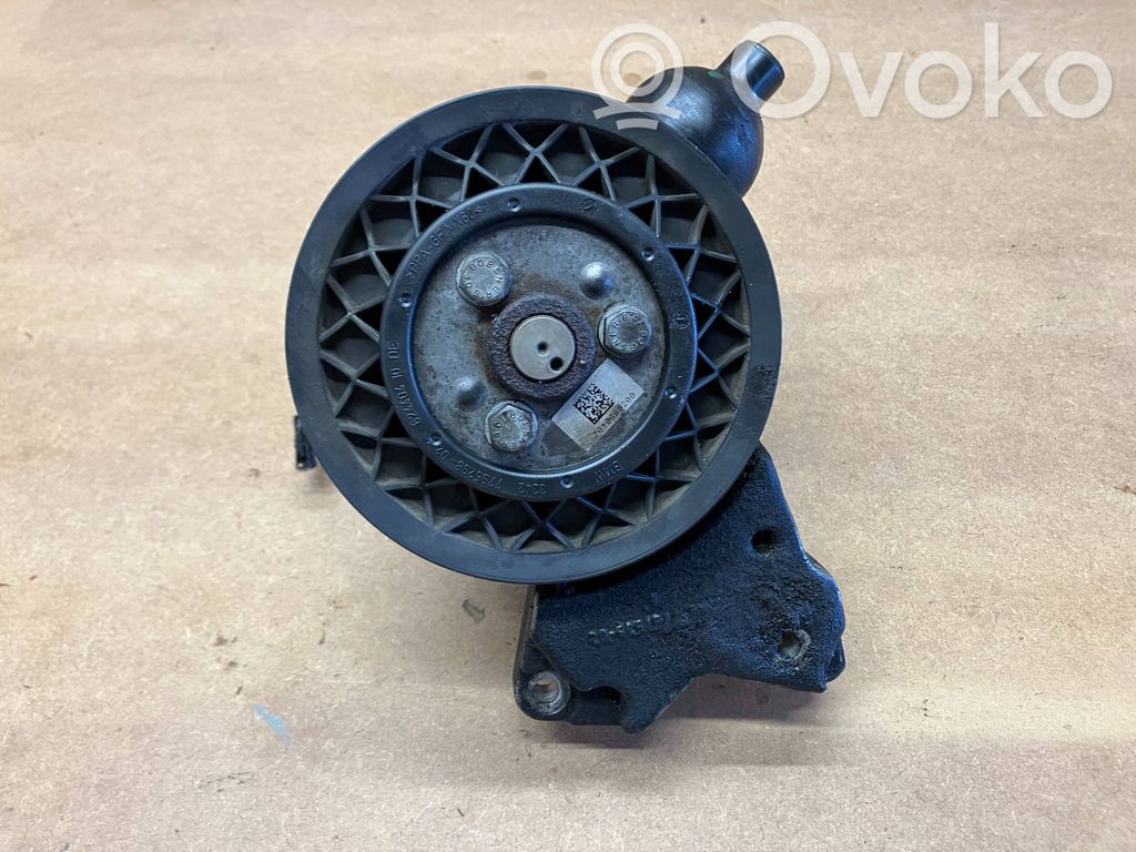BMW 5 E60 E61 Ohjaustehostimen pumppu 