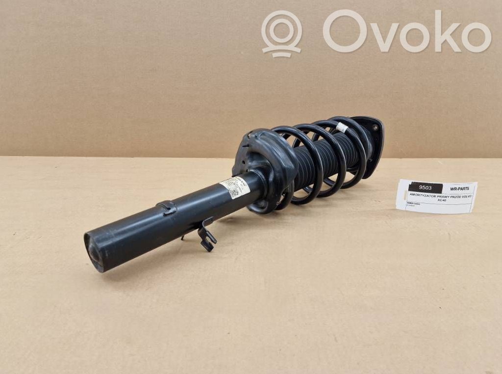 Volvo C40 Amortyzator przedni 