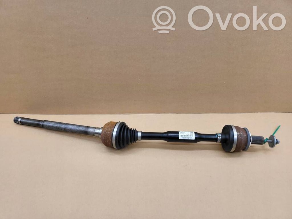 Volvo C40 Półoś przednia 