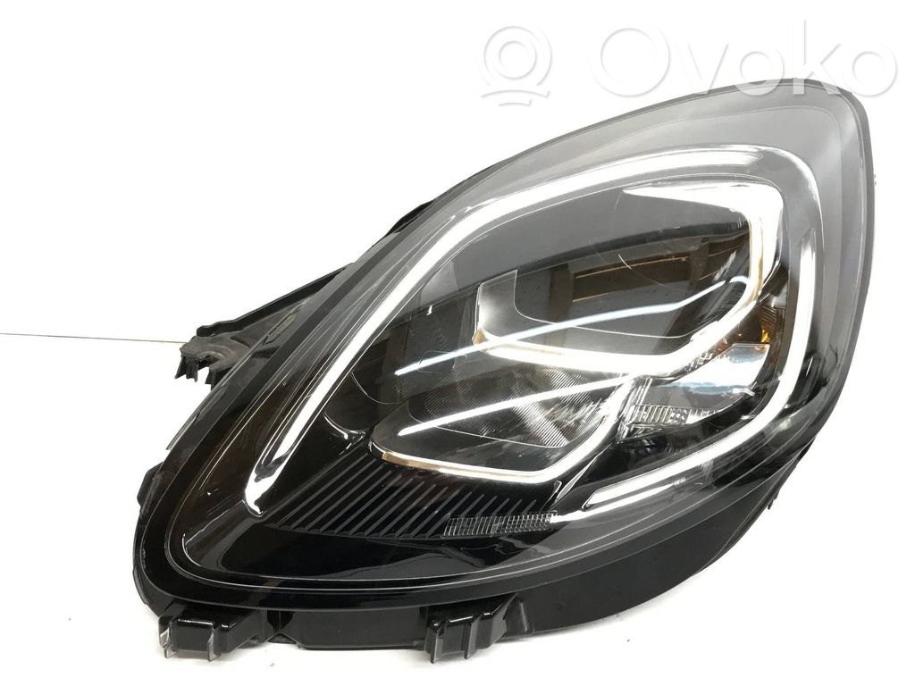 Ford Puma Headlight/headlamp 