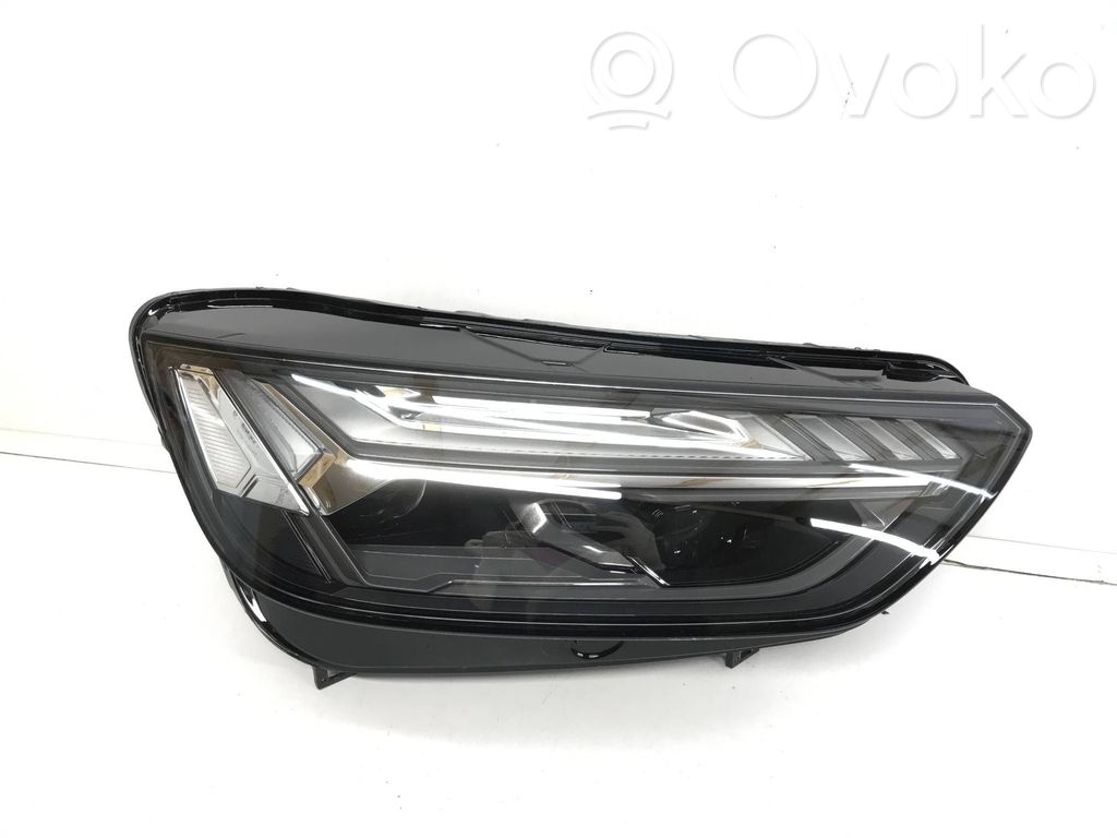 Audi Q5 SQ5 FY Lampa przednia 