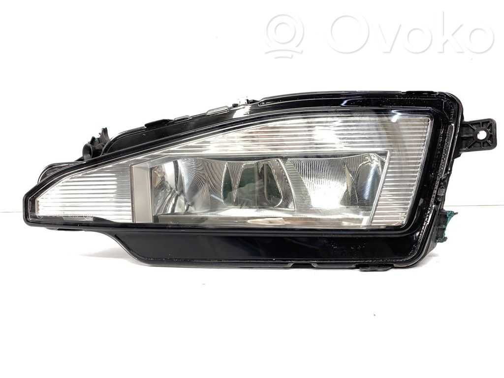 Volkswagen PASSAT B8 Lampa LED do jazdy dziennej 