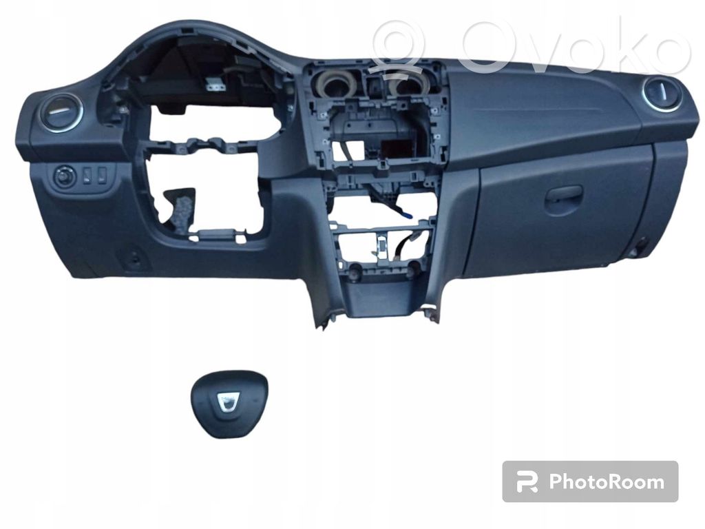 Dacia Logan II Панель 
