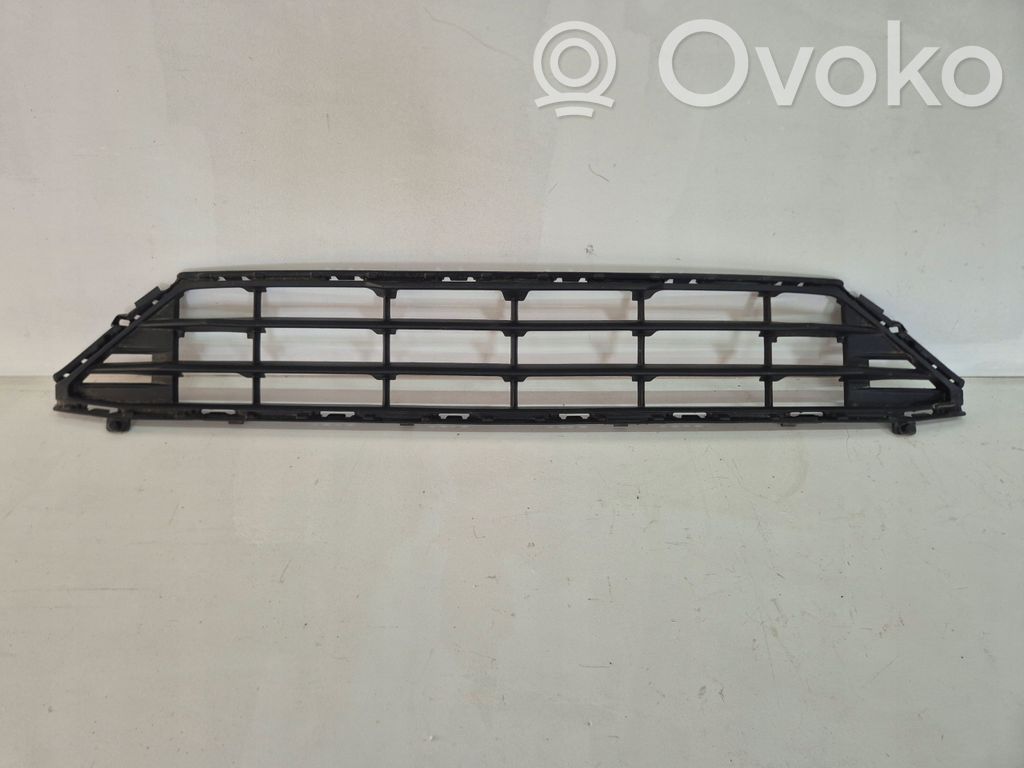 Volvo XC60 Kratka dolna zderzaka przedniego 