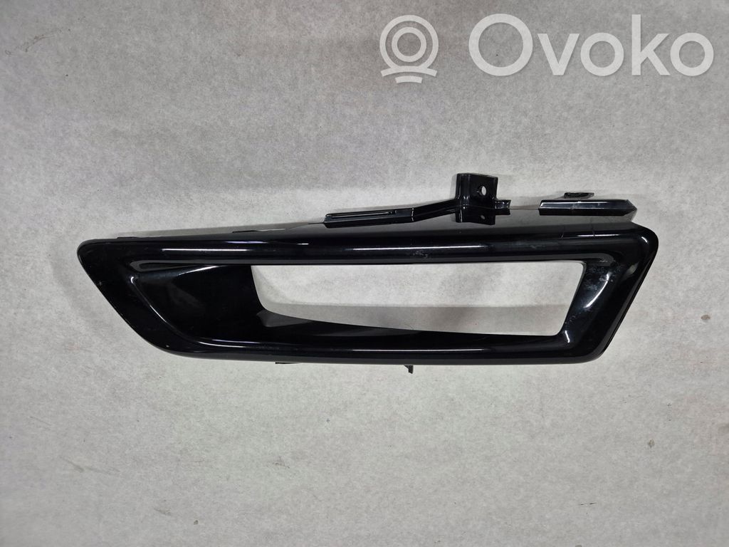 Land Rover Discovery Sport Front fog light trim/grill 