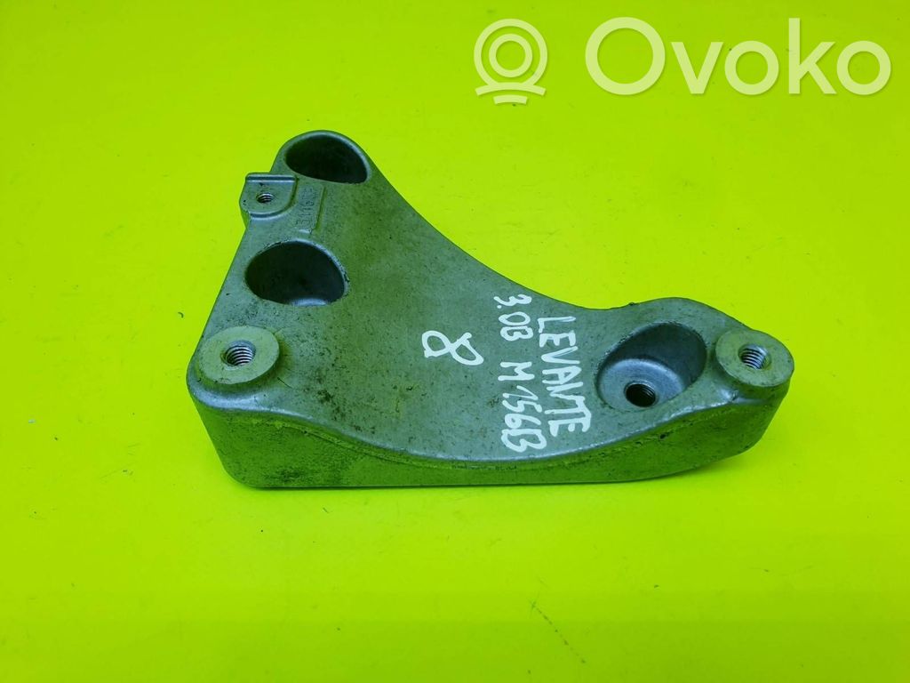 Engine mounting bracket   311689