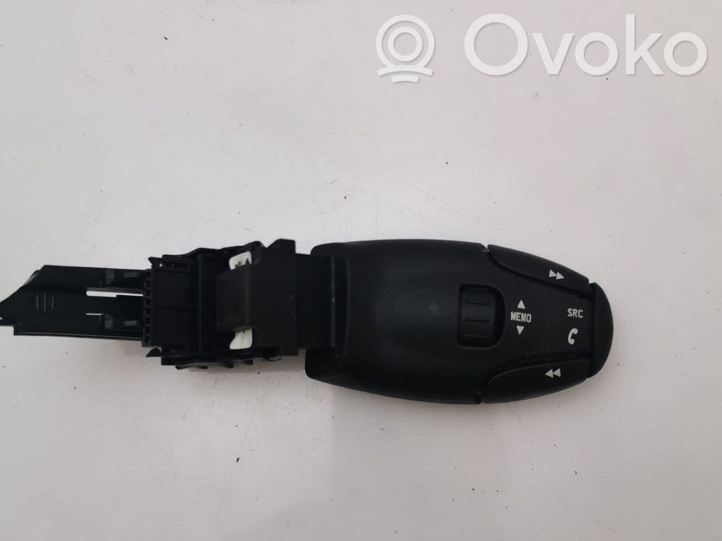 Peugeot 407 Sound control switch 