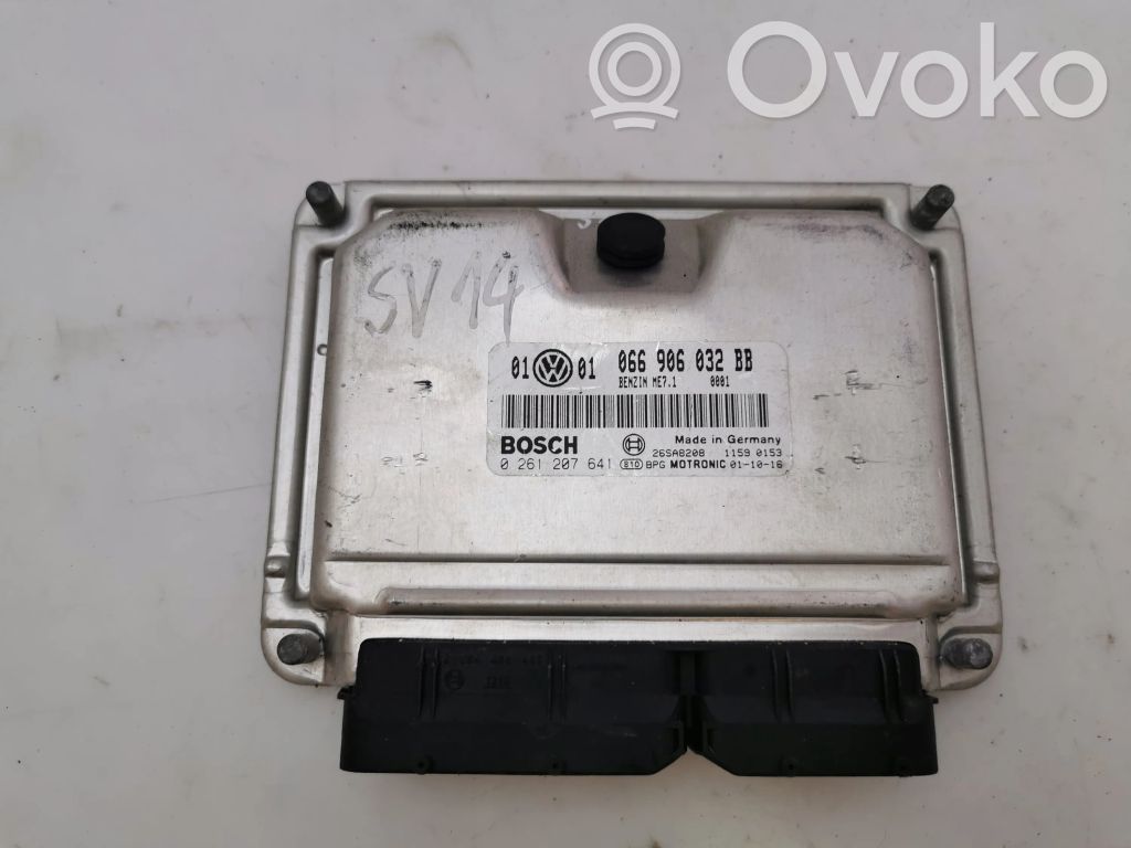 Volkswagen PASSAT B5 Calculateur moteur ECU 