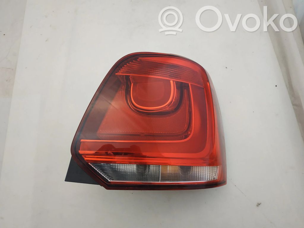 Volkswagen Polo V 6R Lampa tylna 