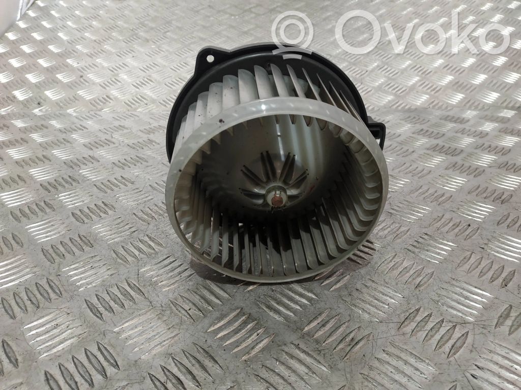 Toyota Corolla E120 E130 Lämmittimen puhallin 
