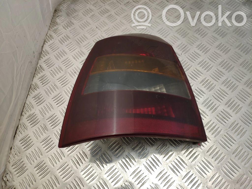 Opel Astra G Aizmugurējais lukturis virsbūvē 