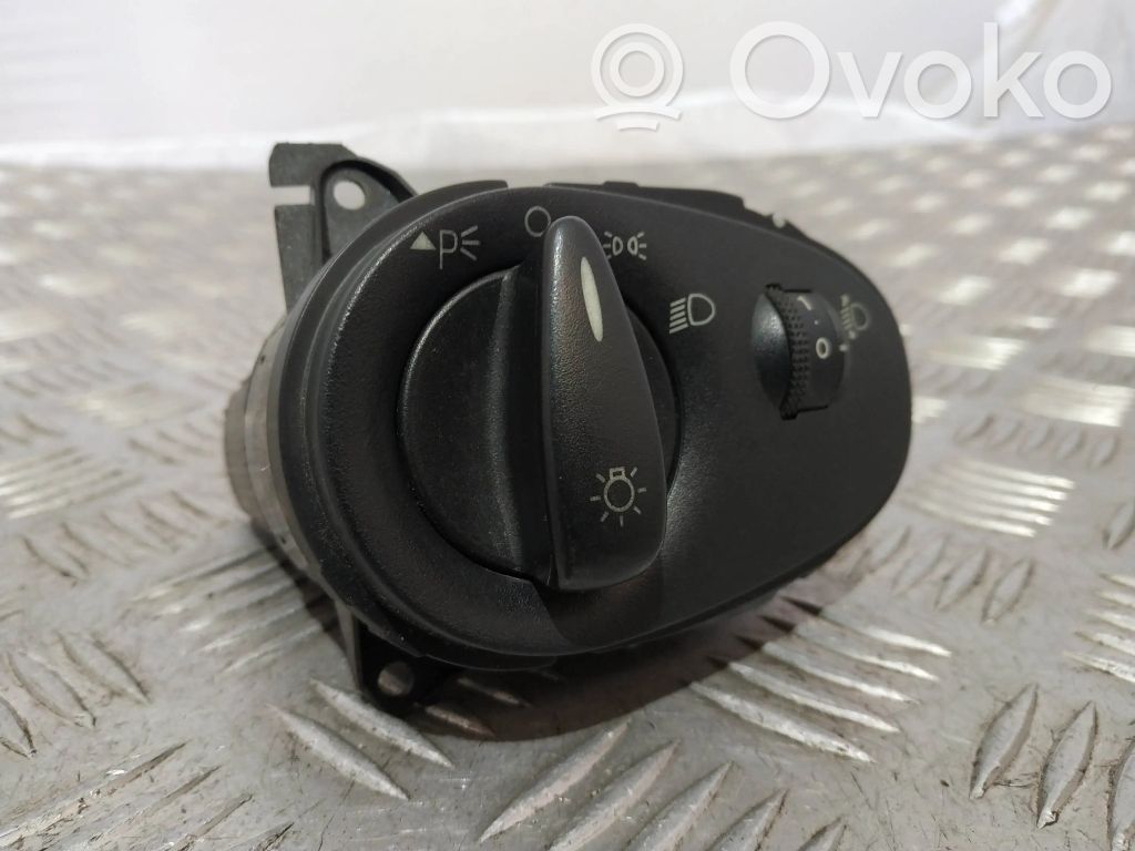Ford Focus Light switch 