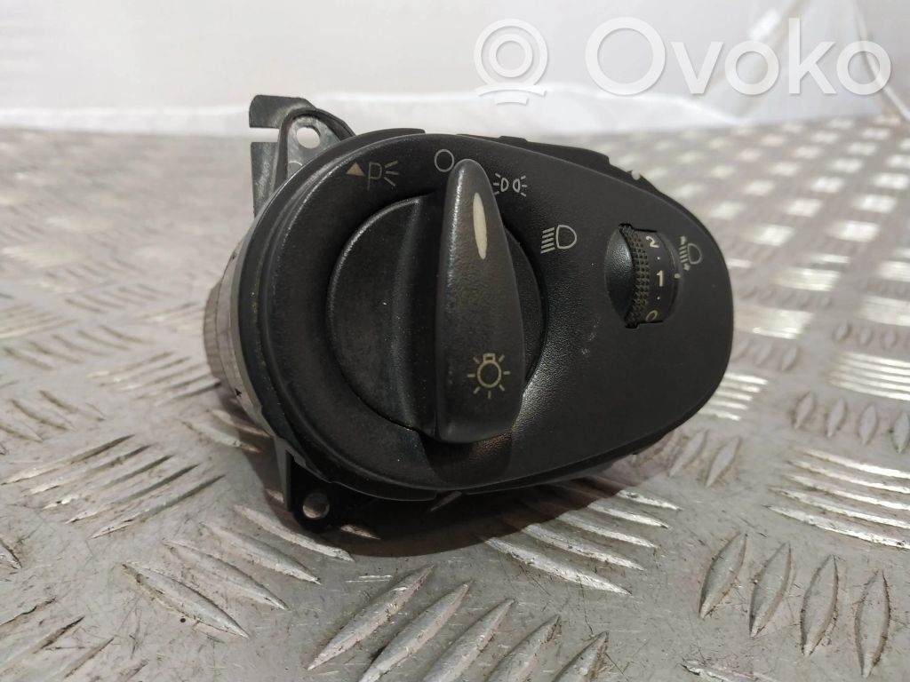 Ford Focus Light switch 