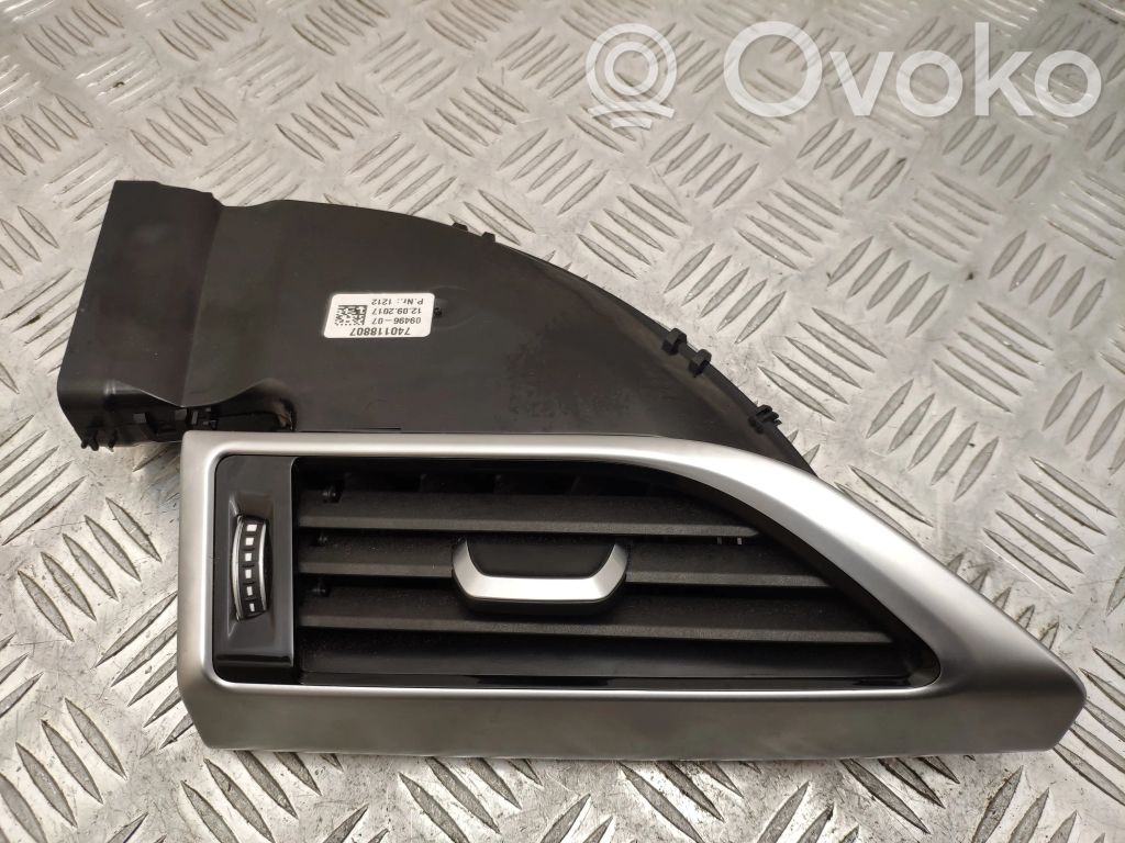 BMW 7 G11 G12 Dysze / Kratki nawiewu deski rozdzielczej 