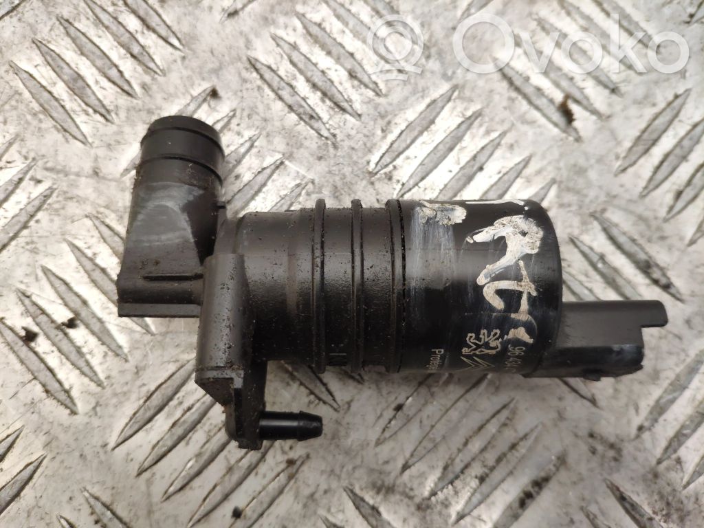 Citroen C6 Windscreen/windshield washer pump 