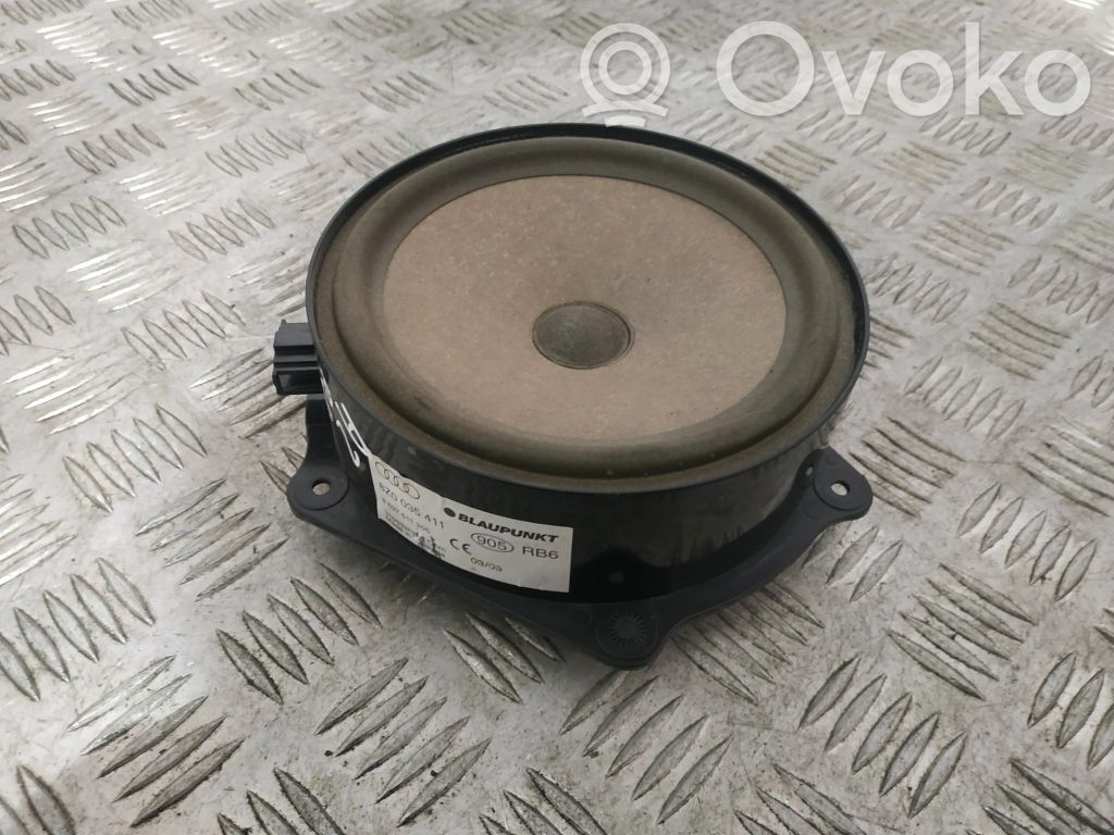 Audi A2 Front door speaker 