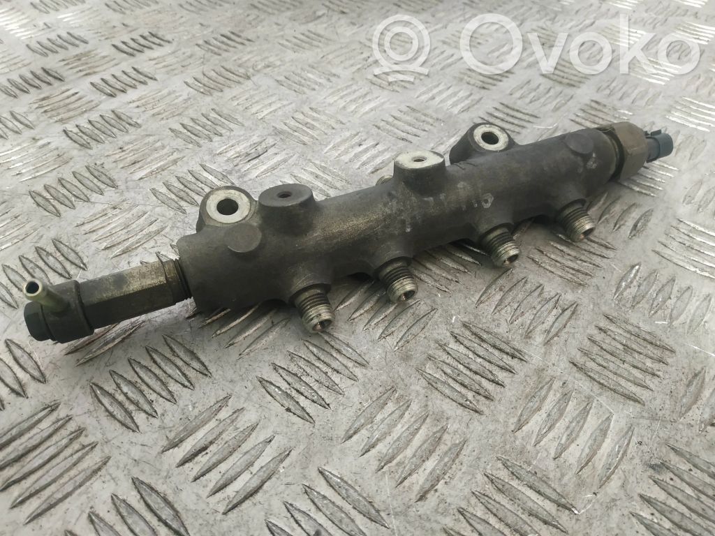 Fuel main line pipe